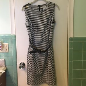 White House black market dress size 4